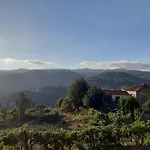 Casa Em Com Vista Para O Rio Douro