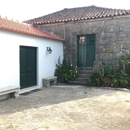 Casa Em Com Vista Para O Rio Douro
