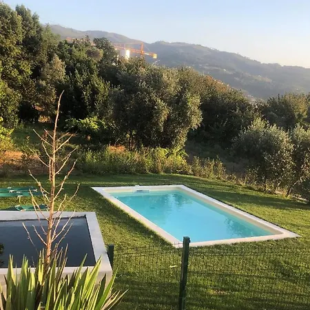 Casa Em Com Vista O Rio Douro * 레센데
